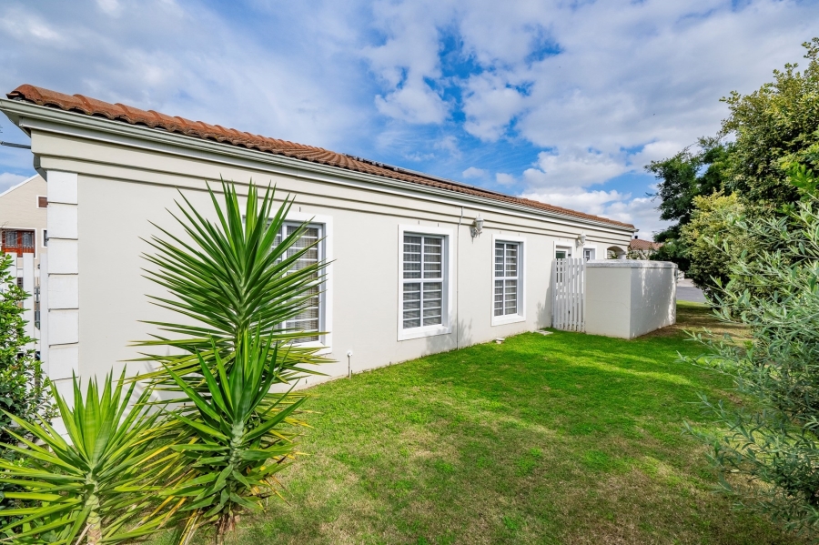 2 Bedroom Property for Sale in Vierlanden Western Cape
